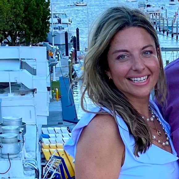 Meet your Posher, Miriann - Picture 1 of 2